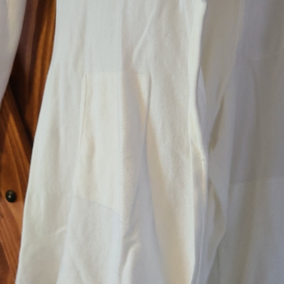 White Sweater - Picture 3 of 6